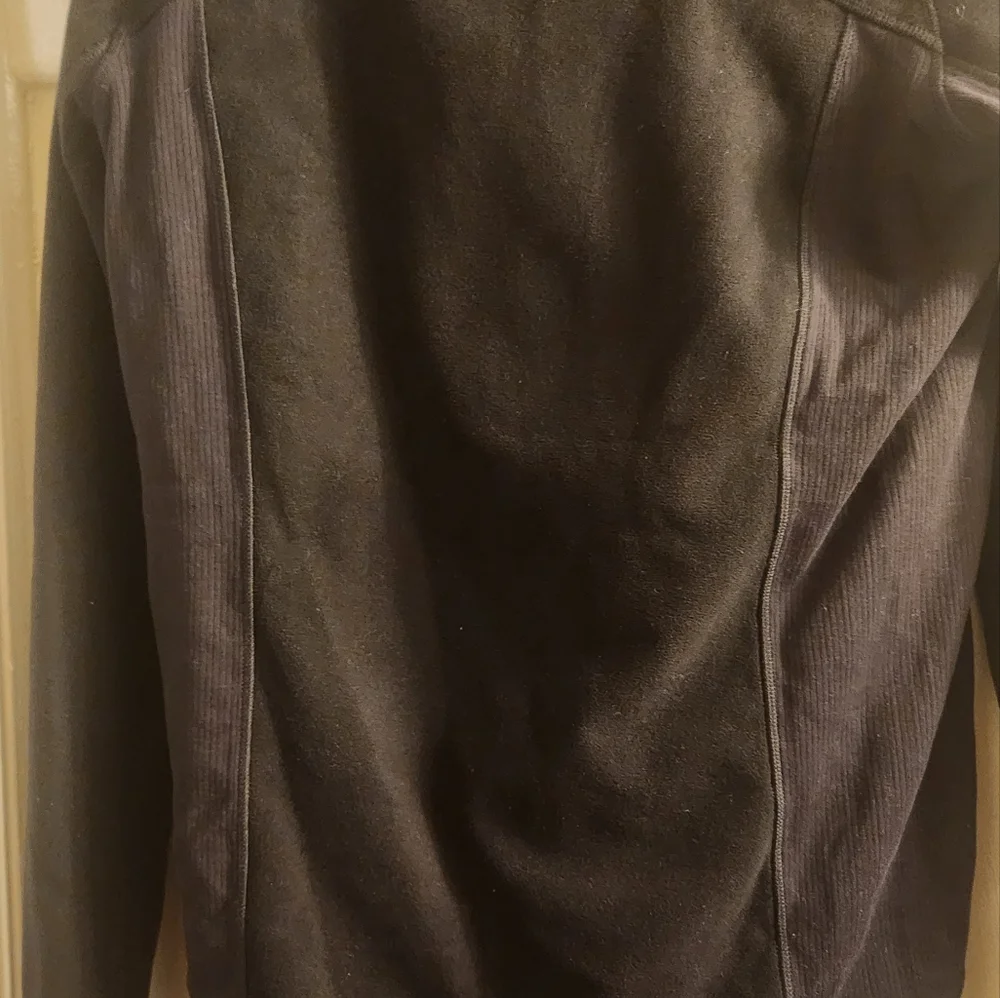 Lululemon sweeter - Picture 2 of 9